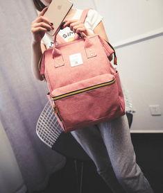 女明星同款双肩包,揭秘女明星热爱的双肩包风尚